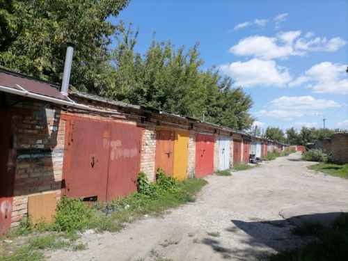Продажа гаража Строителей ул, 15г