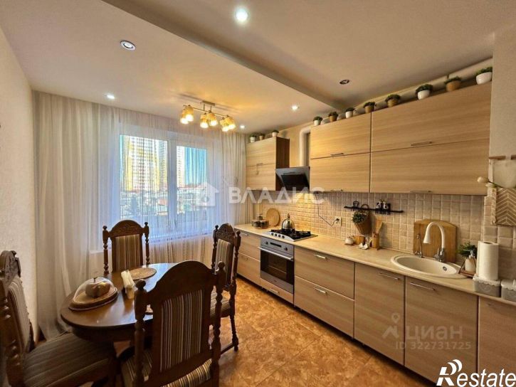 3-комн квартира ул Антонова, 5А,  д. 5А