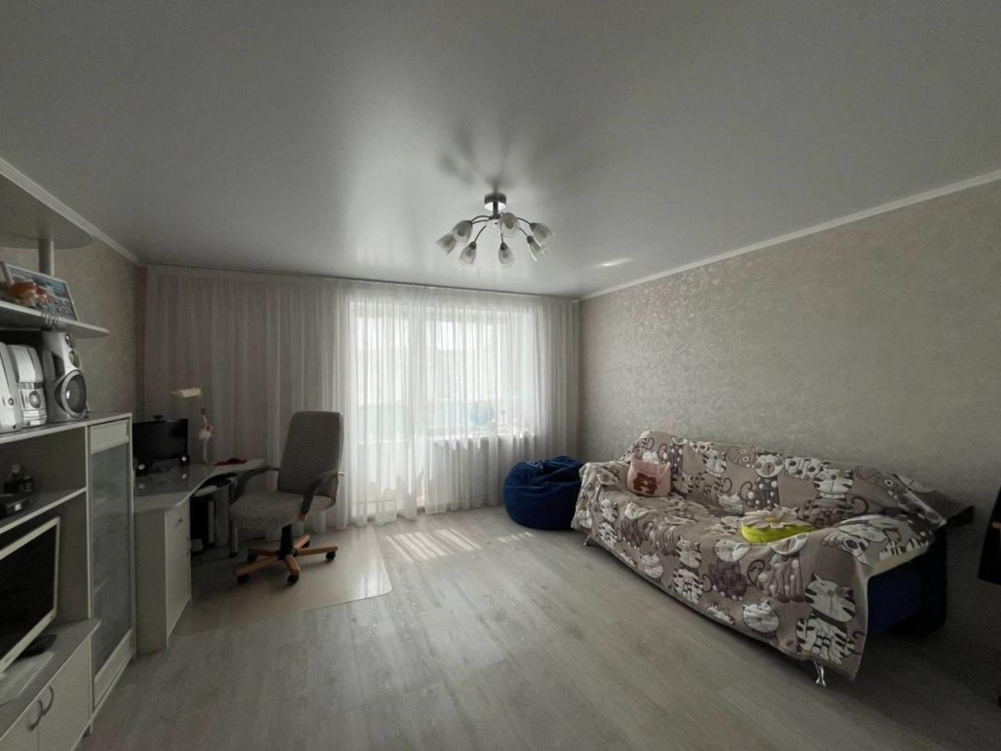 Купить квартиру за 14 500 000 рублей на Суворова ул, 143а