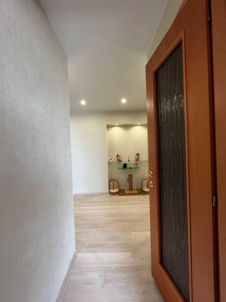 3-комн квартира Суворова ул, 143а