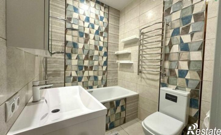 3-комн квартира ул Измайлова, 62,  д. 62