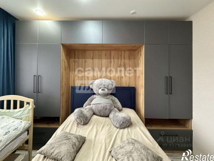 3-комн квартира улица Антонова, 5,  д. 5