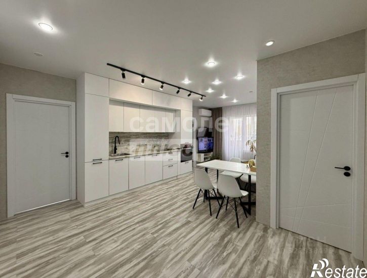 3-комн квартира улица Антонова, 5,  д. 5