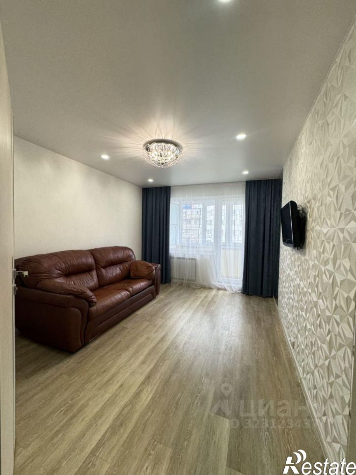 3-комн квартира пр-кт Строителей, 126,  д. 126