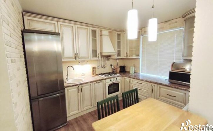 3-комн квартира ул Антонова, 15,  д. 15