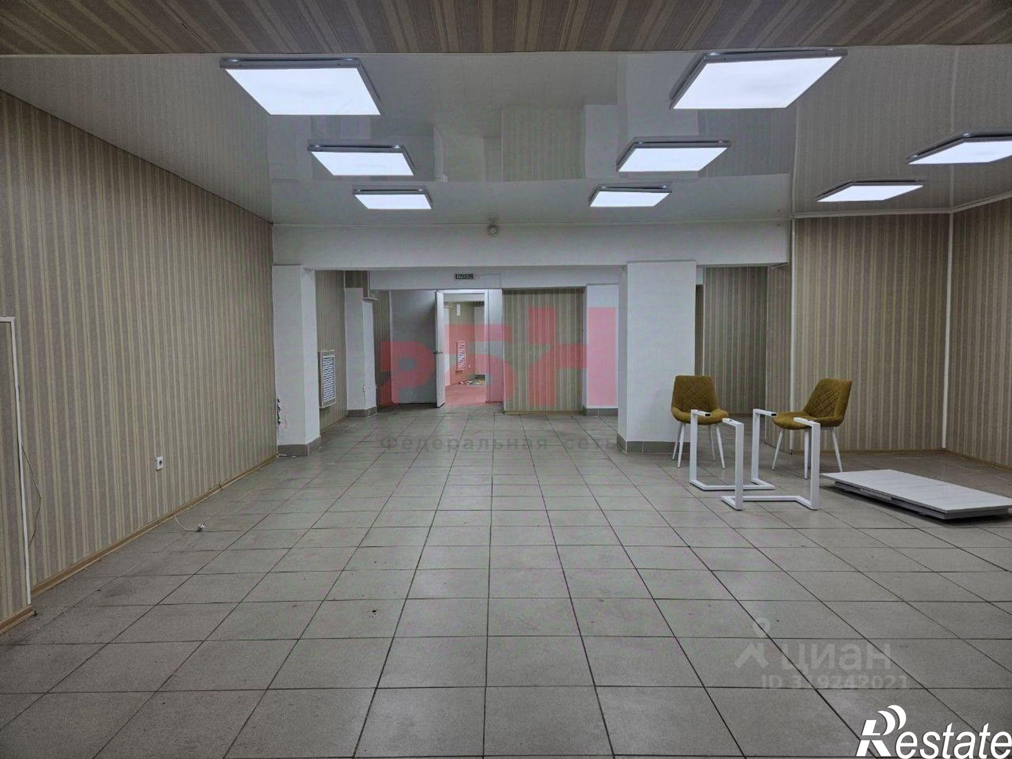 Сдать торговое помещение за 60 006 рублей на улица Антонова, 70