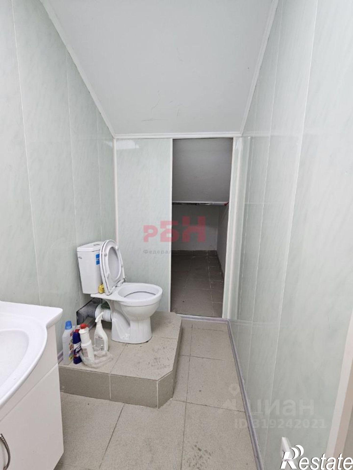 Сдать торговое помещение за 60 006 рублей на улица Антонова, 70