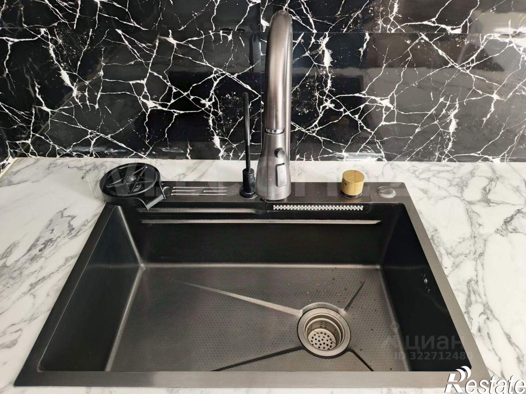 Купить квартиру за 5 450 000 рублей на проезд Онежский 1-й, 10