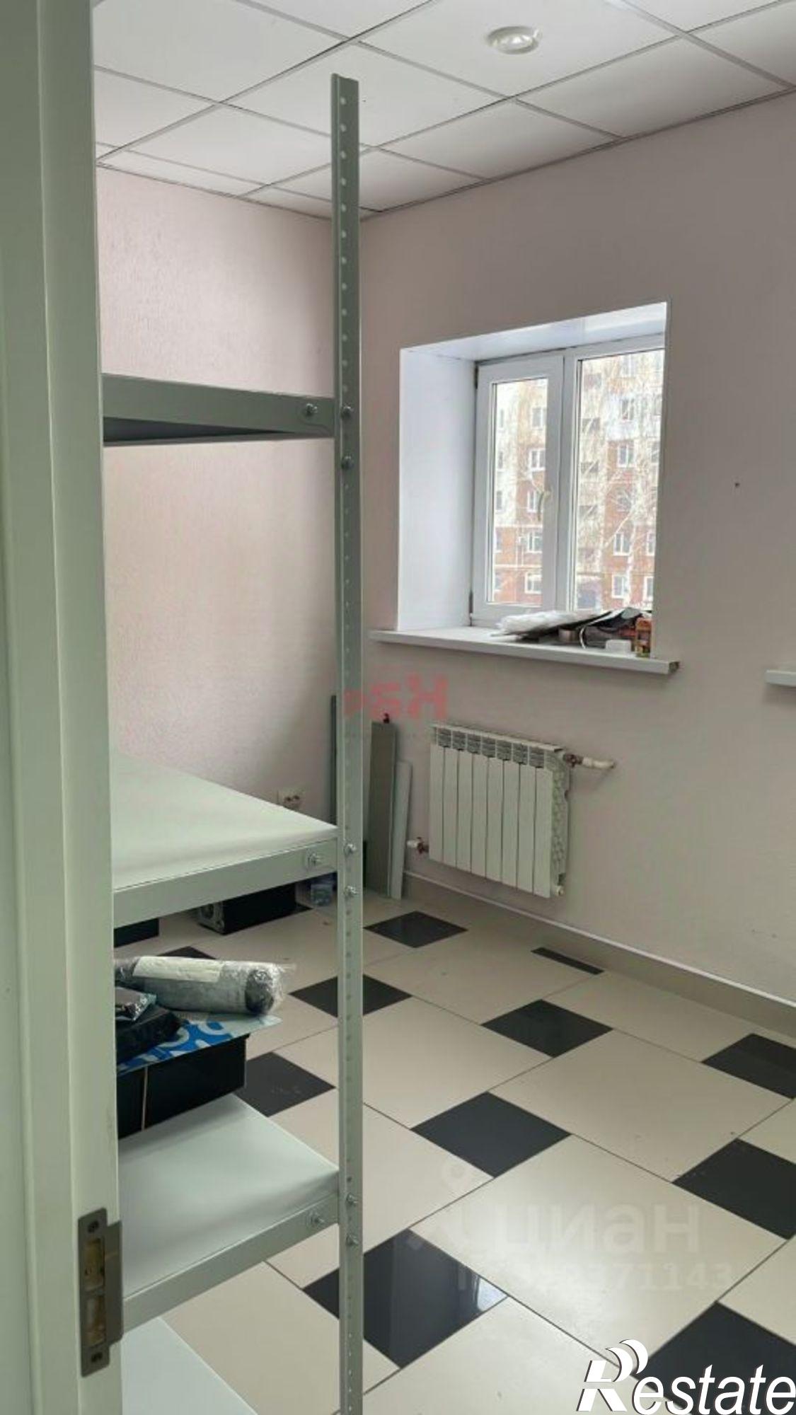 Сдать офис, помещение под офис за 34 000 рублей на пр-кт Строителей, 70А