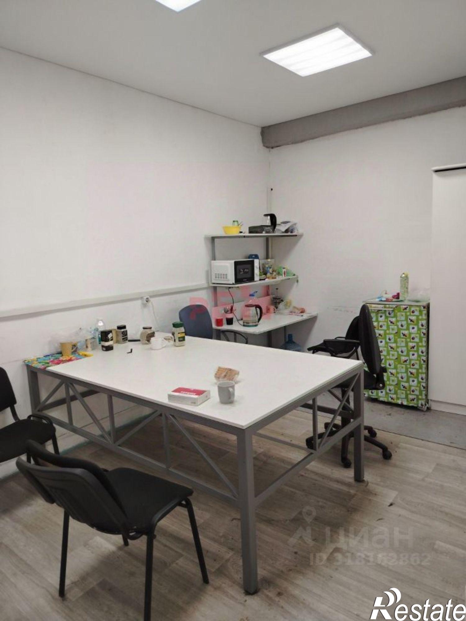 Сдать офис, помещение под офис за 94 050 рублей на улица Антонова, 70