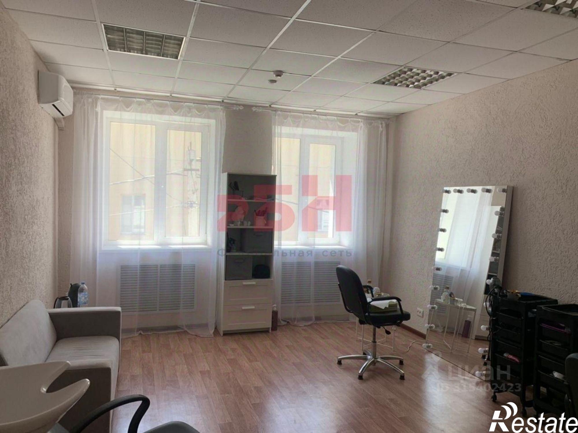 Купить офис, помещение под офис за 15 000 000 рублей на ул Кирова, 40