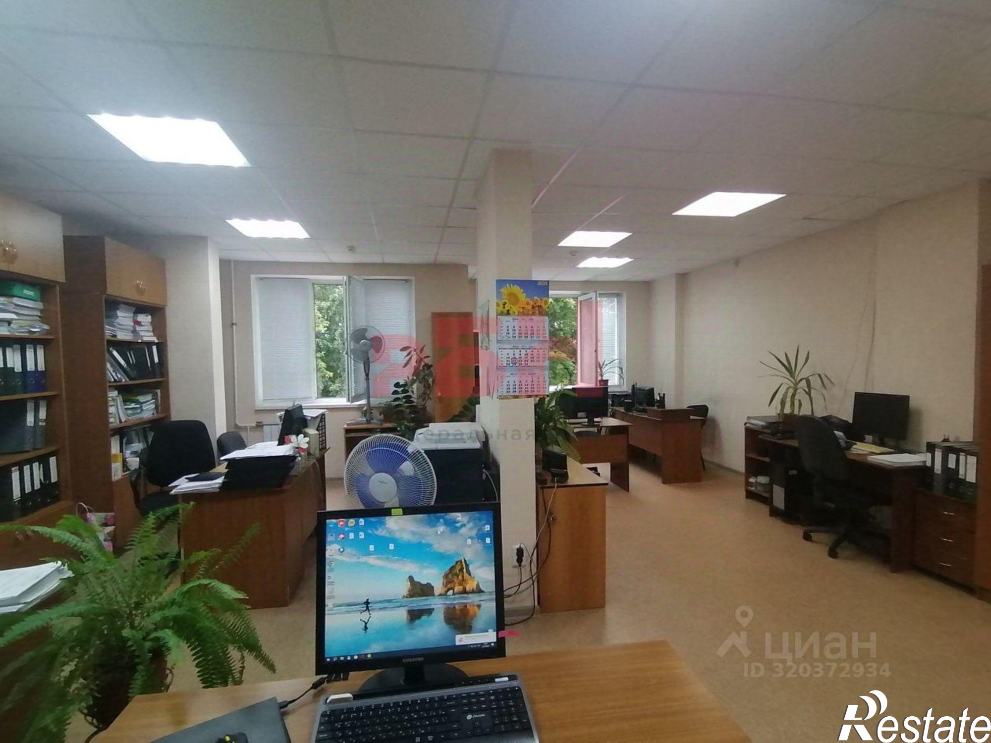 Купить офис, помещение под офис за 14 758 100 рублей на ул Российская, 41