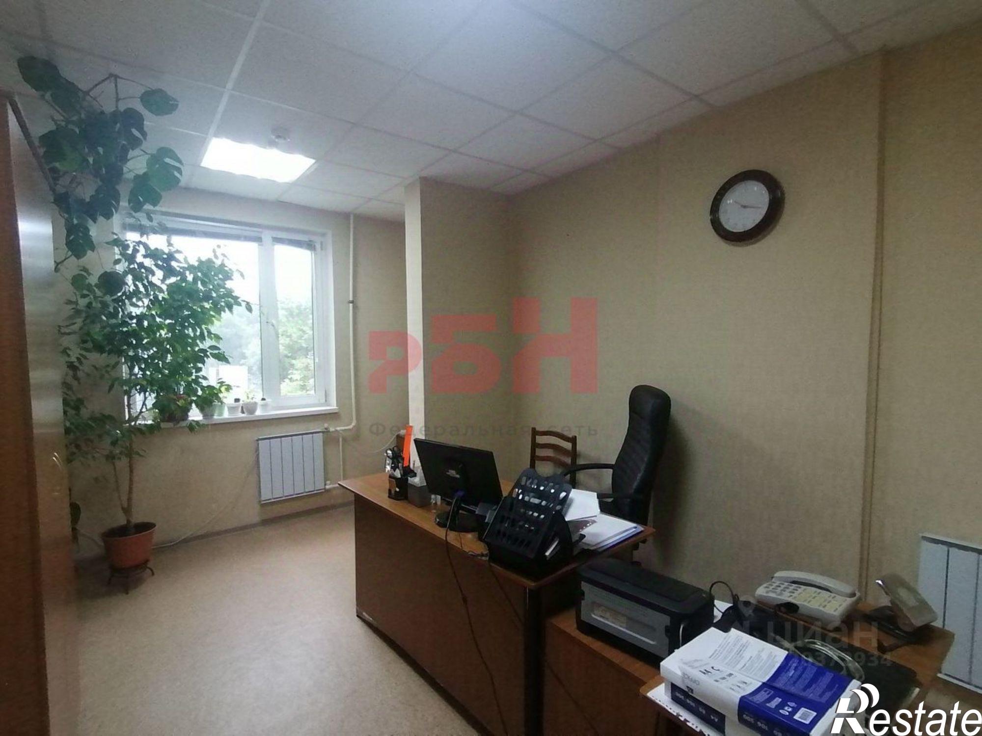 Купить офис, помещение под офис за 14 758 100 рублей на ул Российская, 41