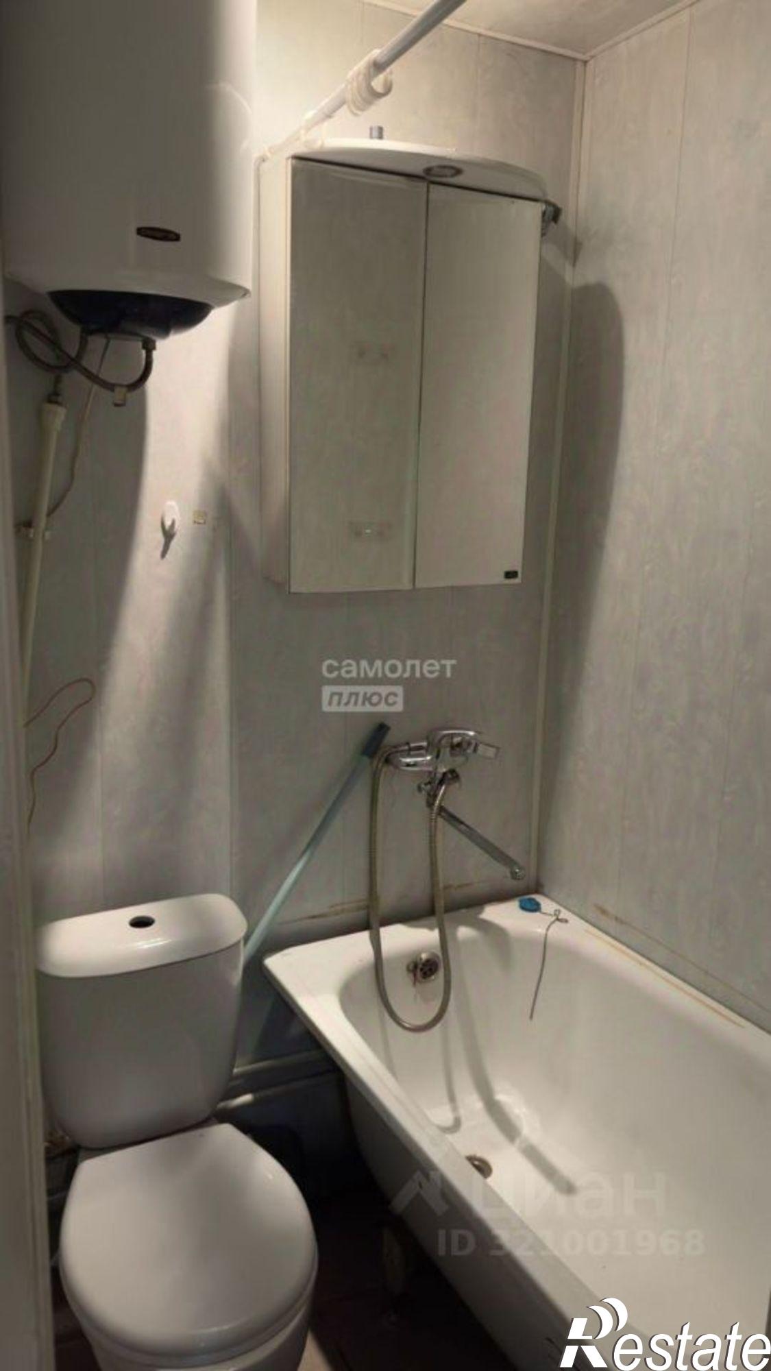 Купить комнату за 1 050 000 рублей на пр-кт Строителей, 3