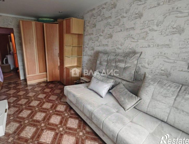 3-комн квартира ул Аустрина, 180,  д. 180