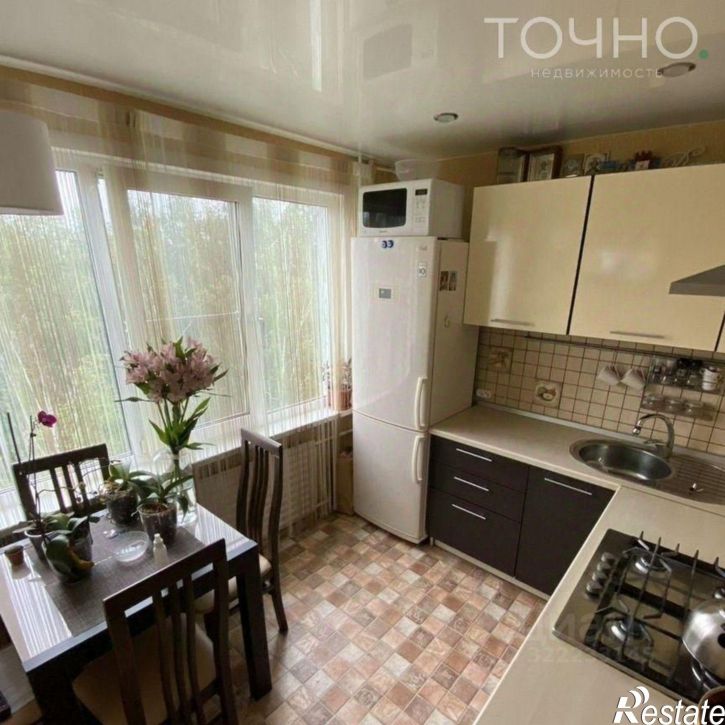 2-комн квартира Ладожская улица, 63,  д. 63