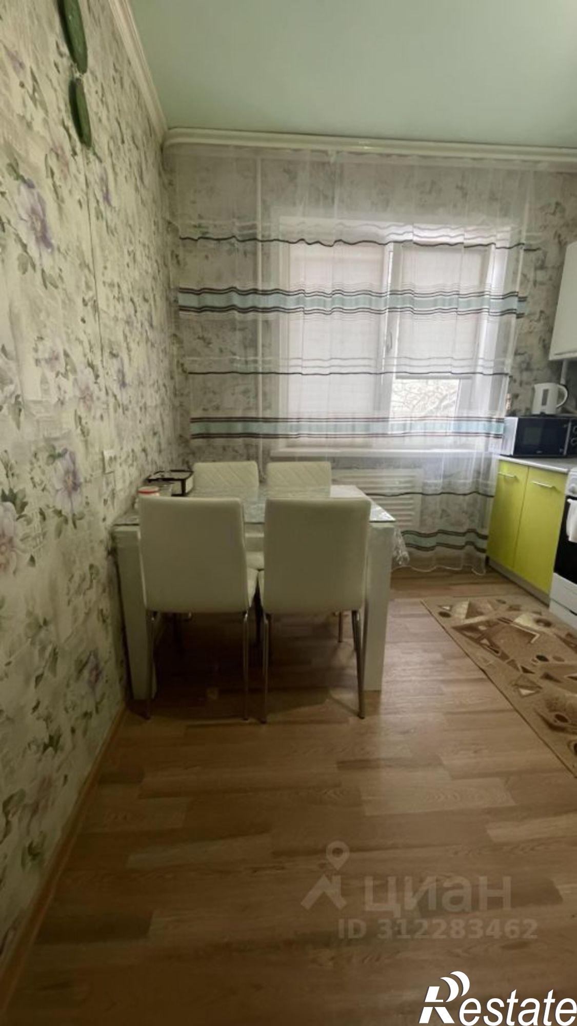 Сдать квартиру за 28 000 рублей на улица Антонова, 5