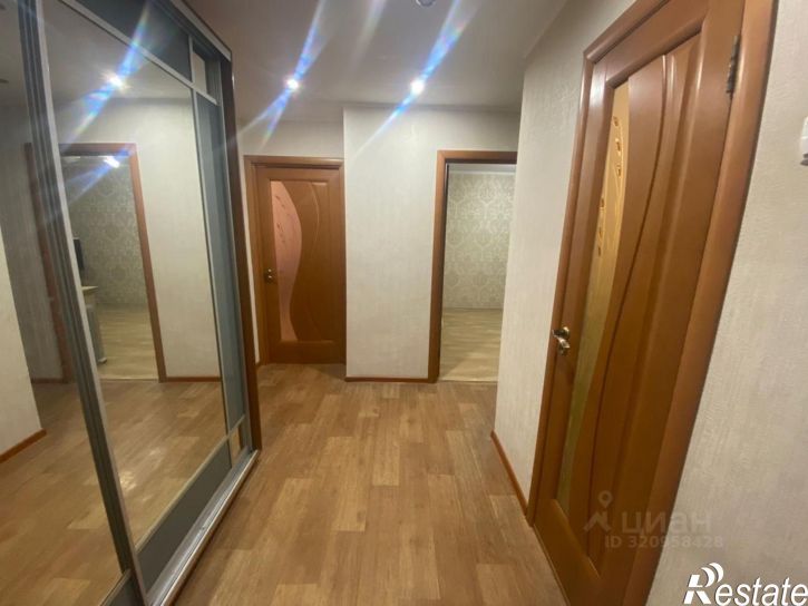 3-комн квартира ул Тарханова, 12,  д. 12