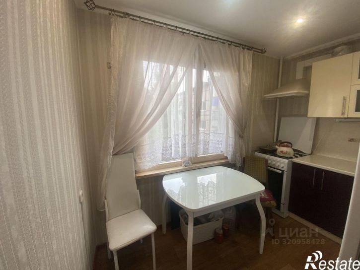 3-комн квартира ул Тарханова, 12,  д. 12