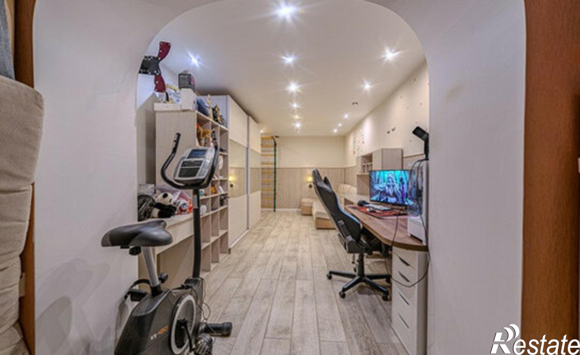 Купить квартиру за 9 000 000 рублей на ул Ново-Казанская, 4 Б