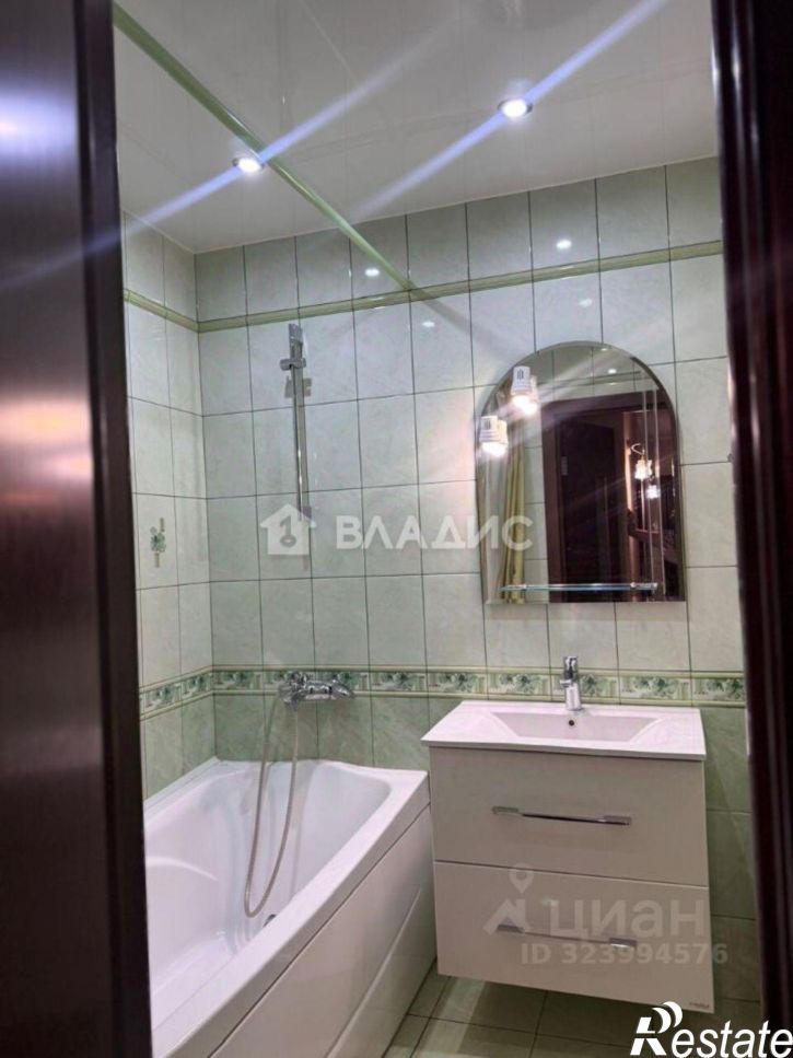 3-комн квартира пр-кт Строителей, 152А,  д. 152А