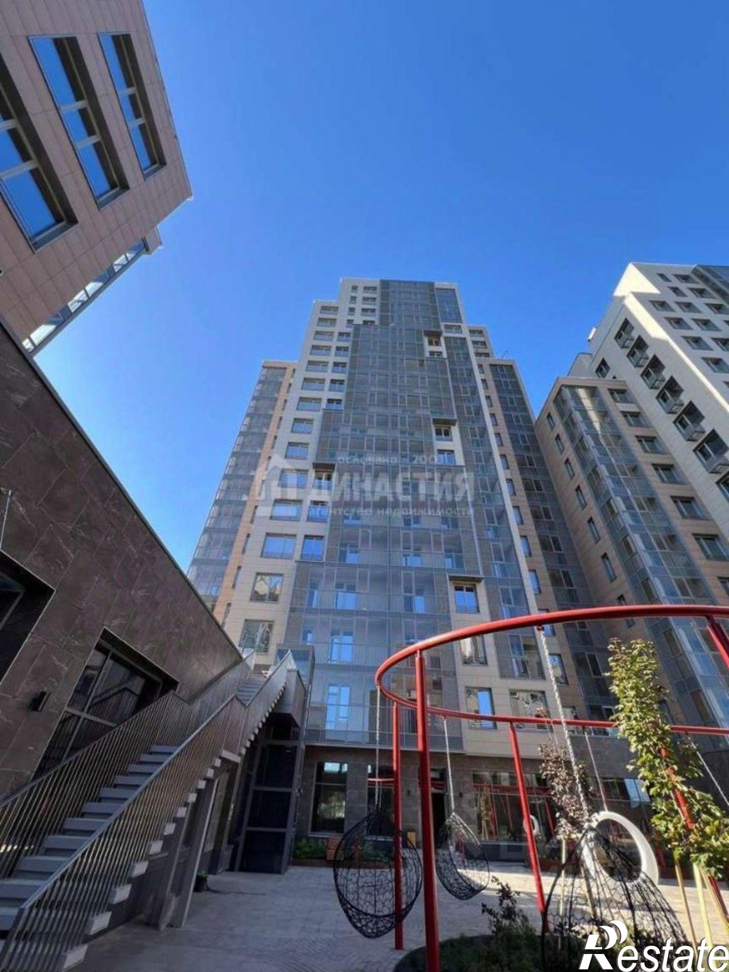 Купить квартиру за 10 000 000 рублей на улица Урицкого, 48