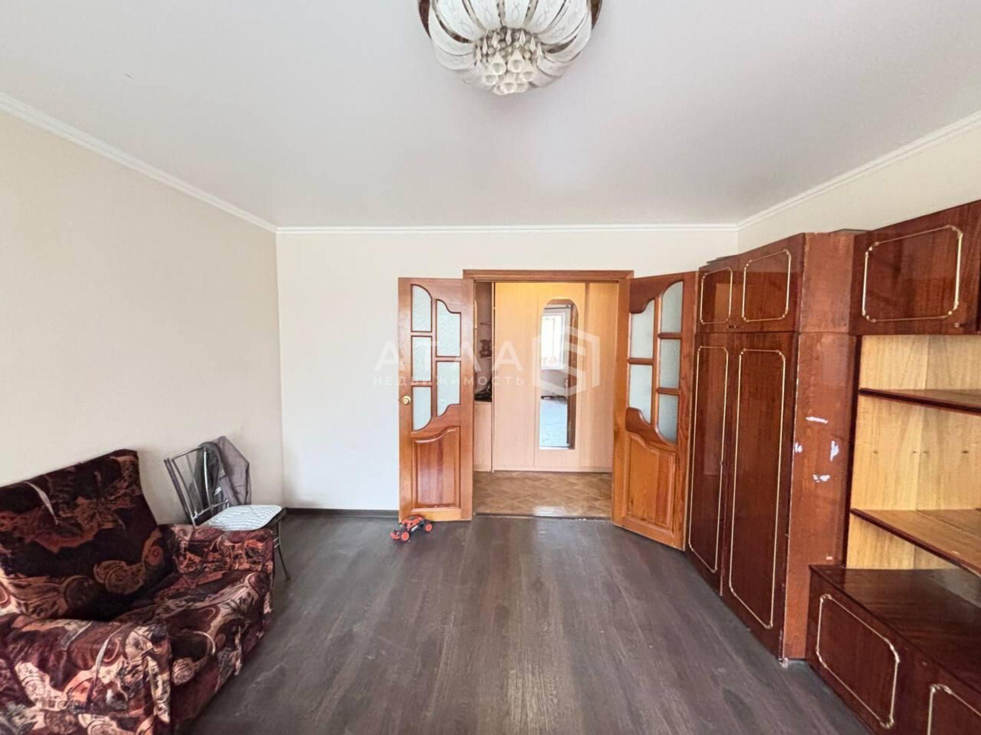 Купить квартиру за 4 100 000 рублей на Ладожская ул, 35