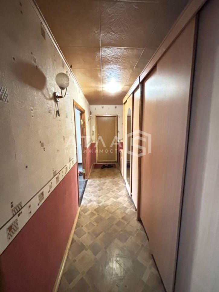 3-комн квартира Ладожская ул, 35