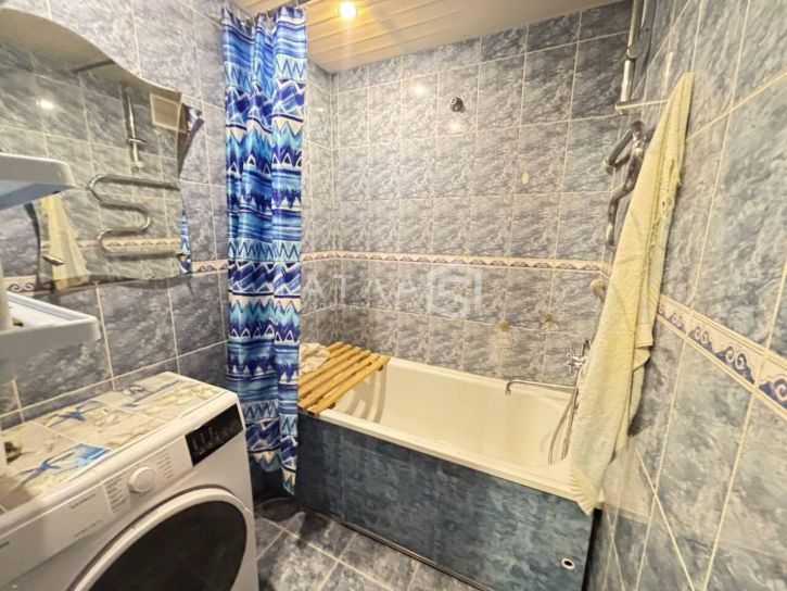 3-комн квартира Ладожская ул, 35