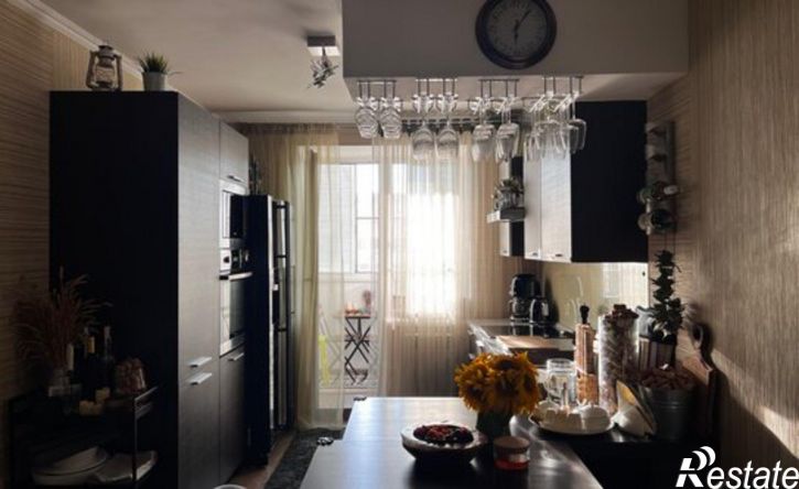 3-комн квартира ул 65-летия Победы, 1,  д. 1