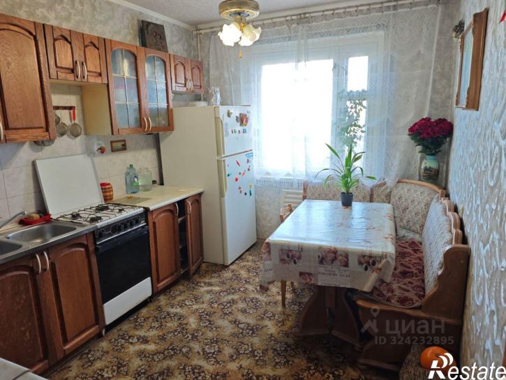 3-комн квартира пр-кт Строителей, 37,  д. 37