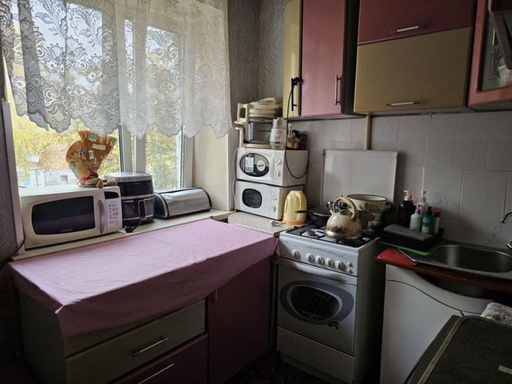 3-комн квартира Карпинского ул, 32