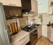 3-комн, 82кв м, этаж 3/5 ул Славы, 5