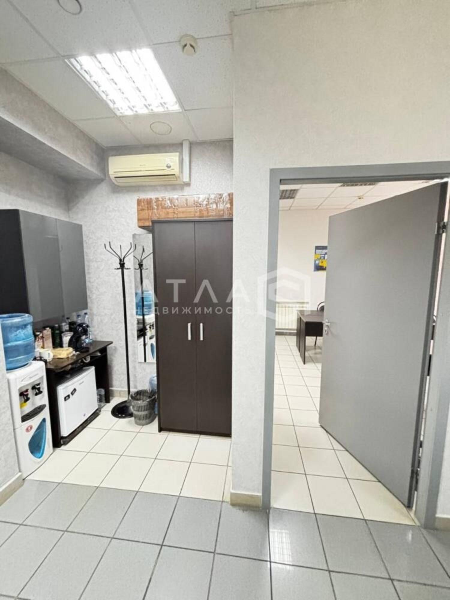 Сдать офис, помещение под офис за 42 000 рублей на Володарского ул, 22