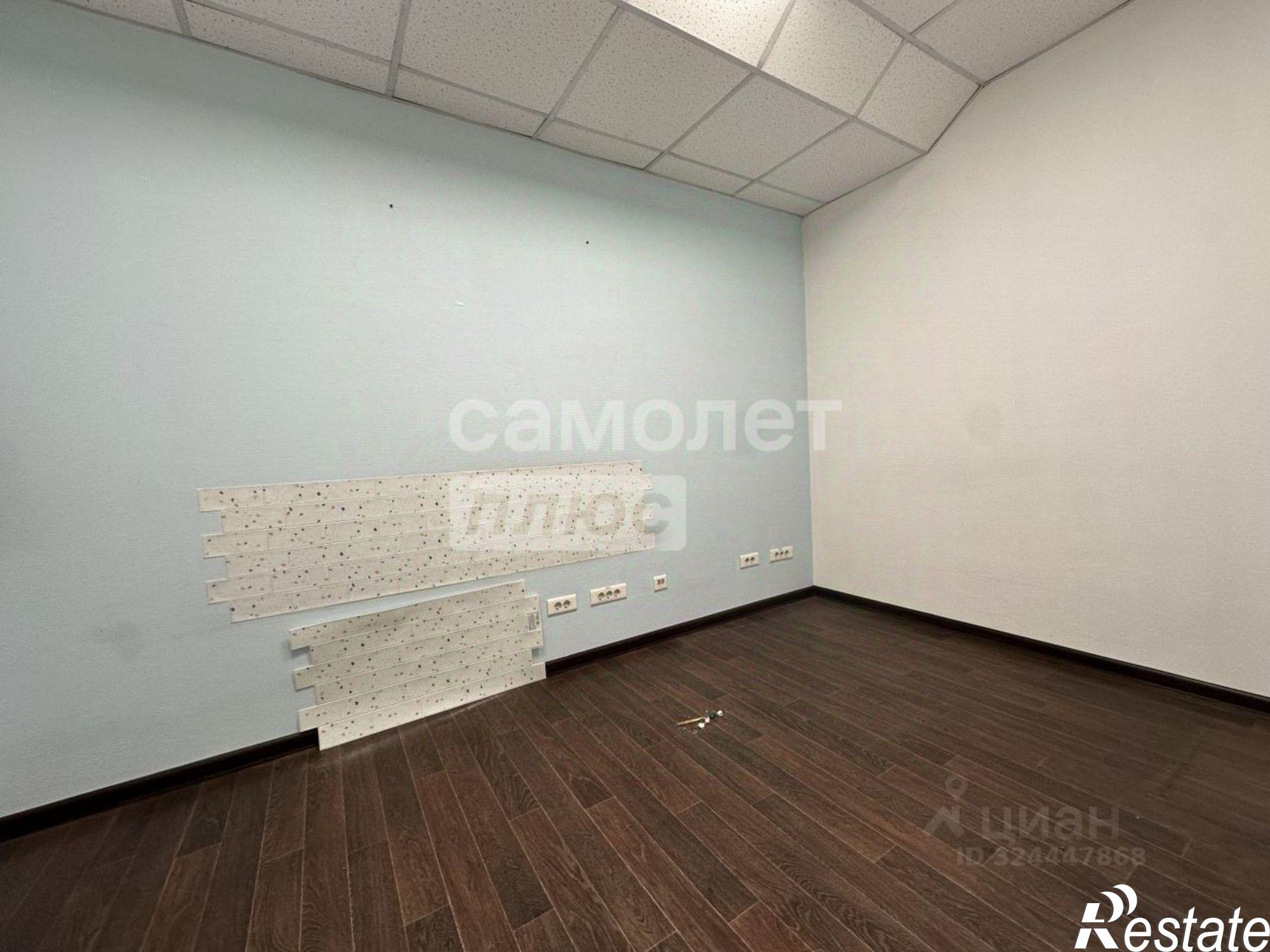 Сдать офис, помещение под офис за 127 200 рублей на ул Калинина, 4