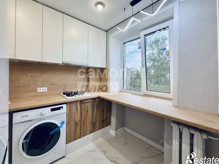 2-комн квартира пр-кт Победы, 27,  д. 27