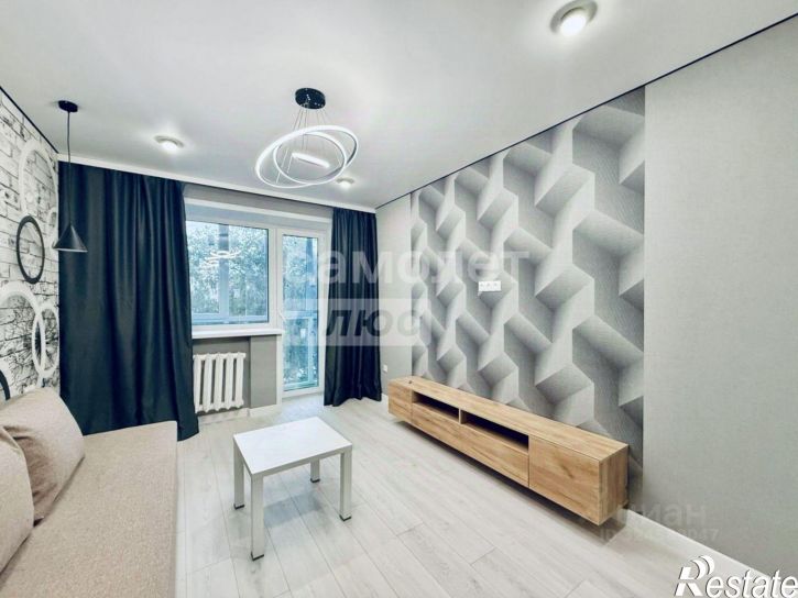 2-комн квартира пр-кт Победы, 27,  д. 27