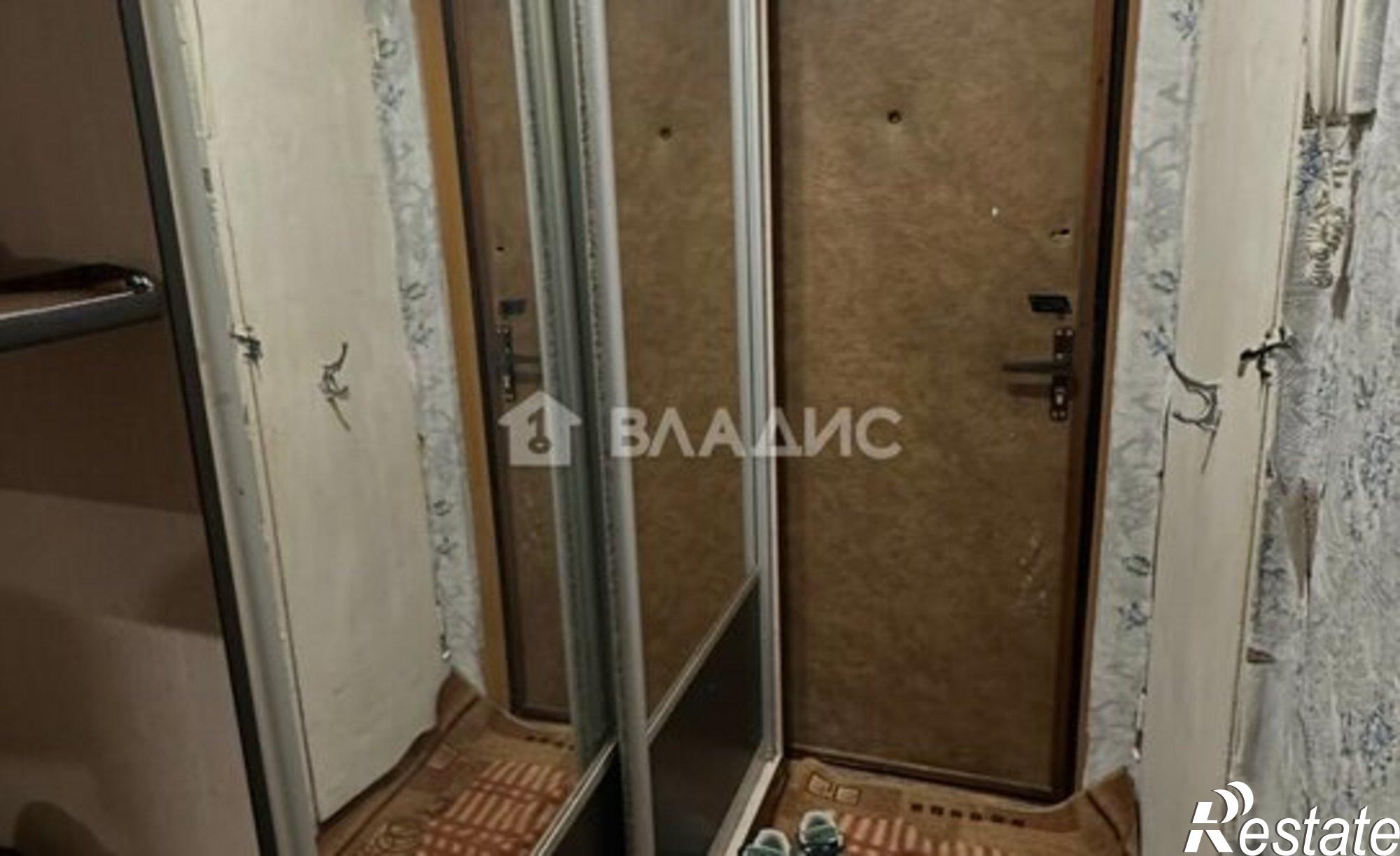 Купить квартиру за 2 100 000 рублей на г-к Военный 2-й, 6