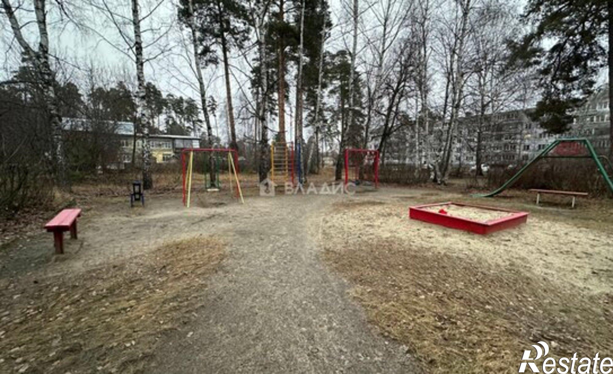 Купить квартиру за 2 100 000 рублей на г-к Военный 2-й, 6