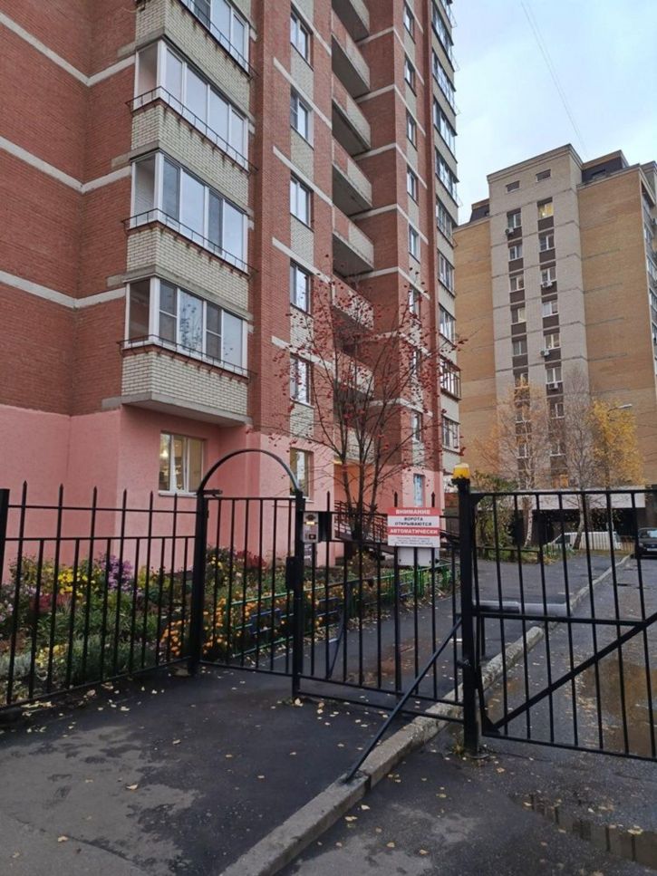 2-комн квартира Строителей пр-кт, 97