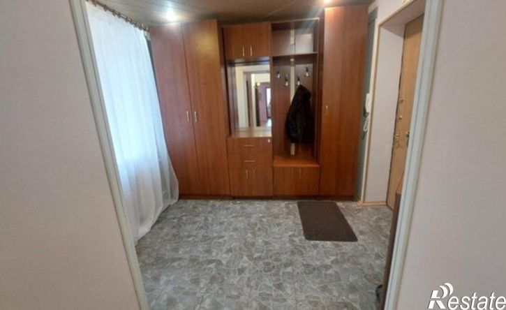 3-комн квартира пр-кт Строителей, 70,  д. 70