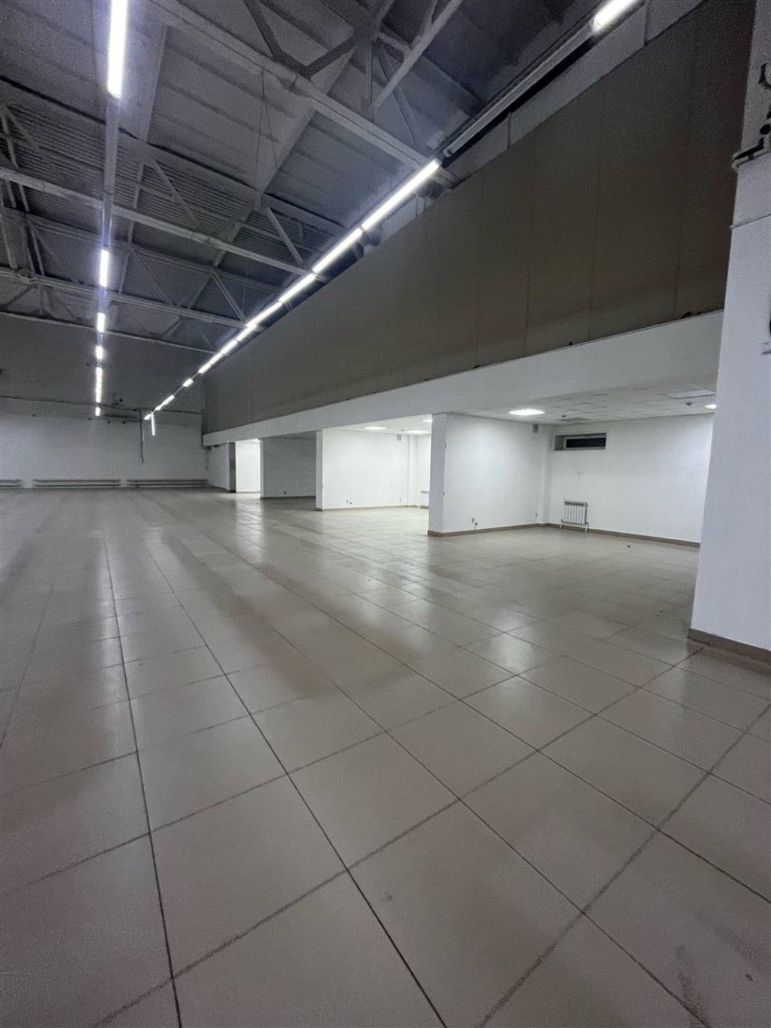 Сдать торговое помещение за 388 000 рублей на ул Беляева, д. 2Д