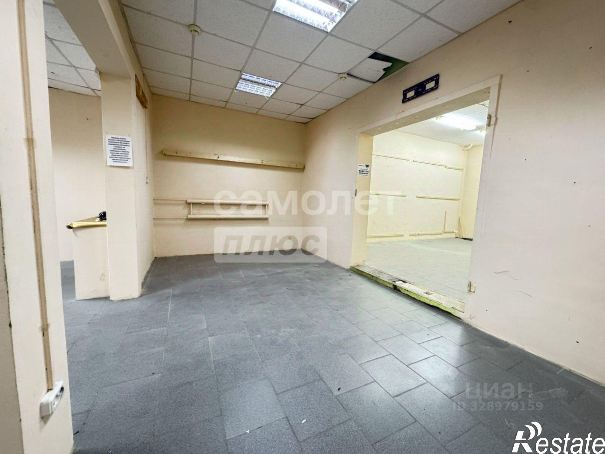 Купить торговое помещение за 8 285 240 рублей на ул Перспективная, 1А 1