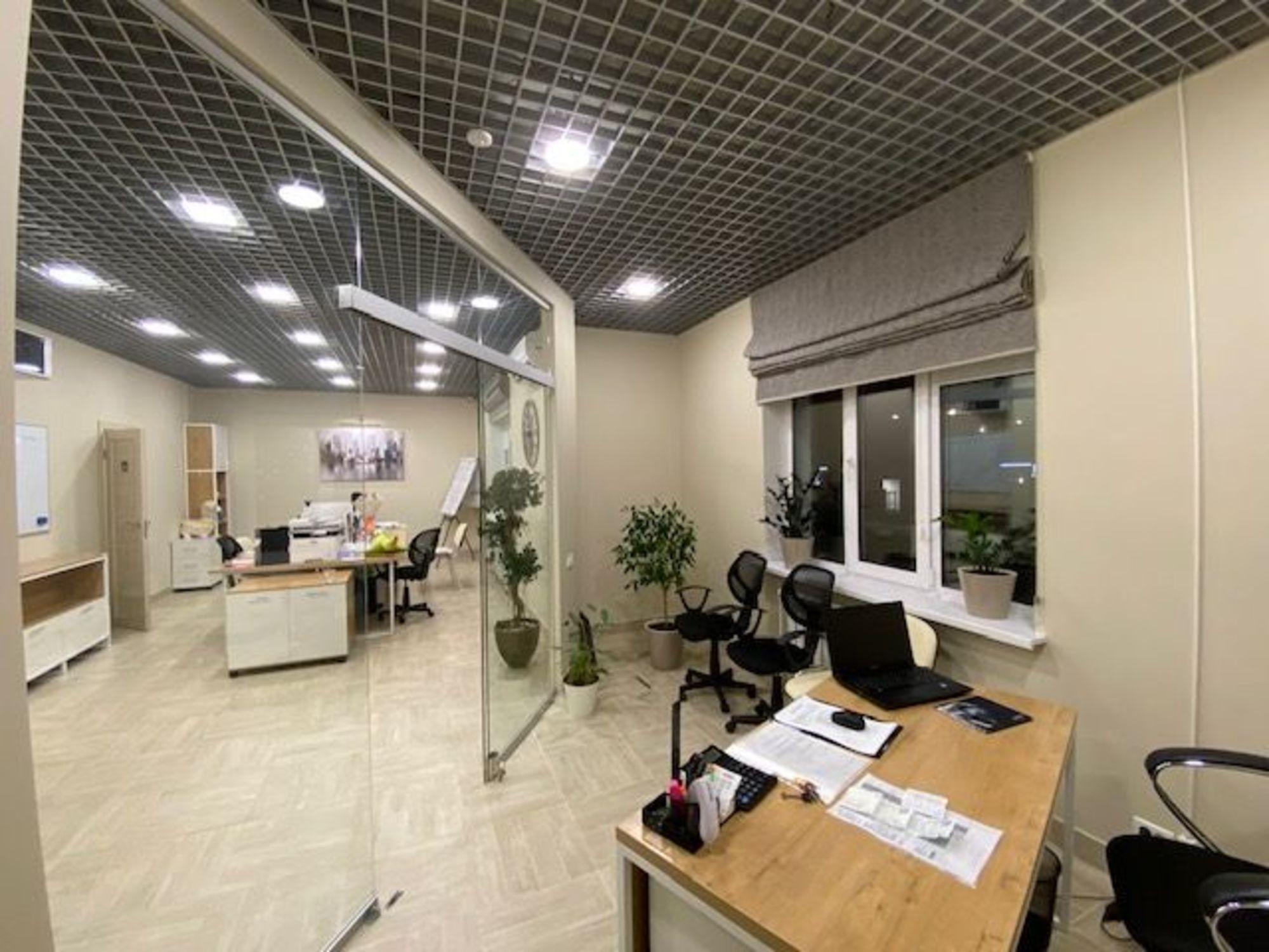 Сдать офис, помещение под офис за 70 000 рублей на Победы пр-кт, 97