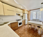 3-комн, 77кв м, этаж 5/10 пр-кт Строителей, 70