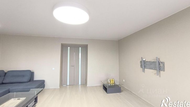 3-комн квартира ул 8 Марта, 17,  д. 17