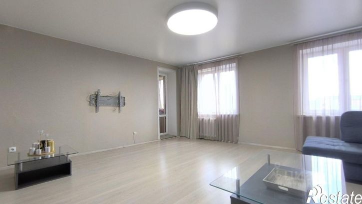 3-комн квартира ул 8 Марта, 17,  д. 17