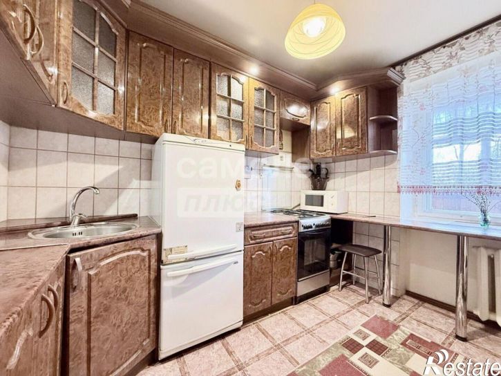2-комн квартира пр-кт Победы, 115,  д. 115