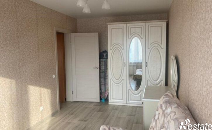 3-комн квартира ул Ревунова, 4,  д. 4