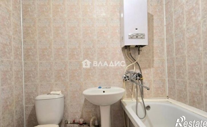 1-комн квартира поселок Нефтяник, 12,  д. 12